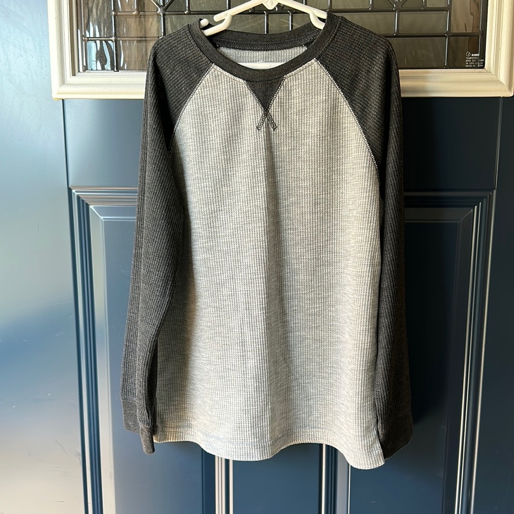 NWOT! There Abouts long sleeve